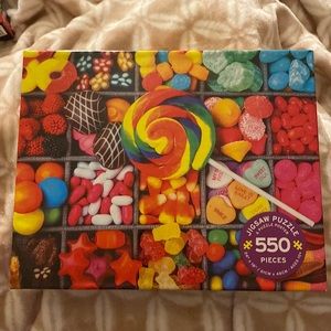 New in Box 550 piece Jigsaw Puzzle & Puzzle Poster